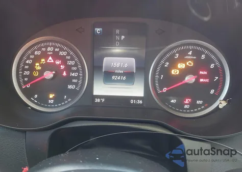 2016 Mercedes-Benz Glc 300 4Matic z USA, uszkodzony, nr VIN WDC0G4KB2GF016137